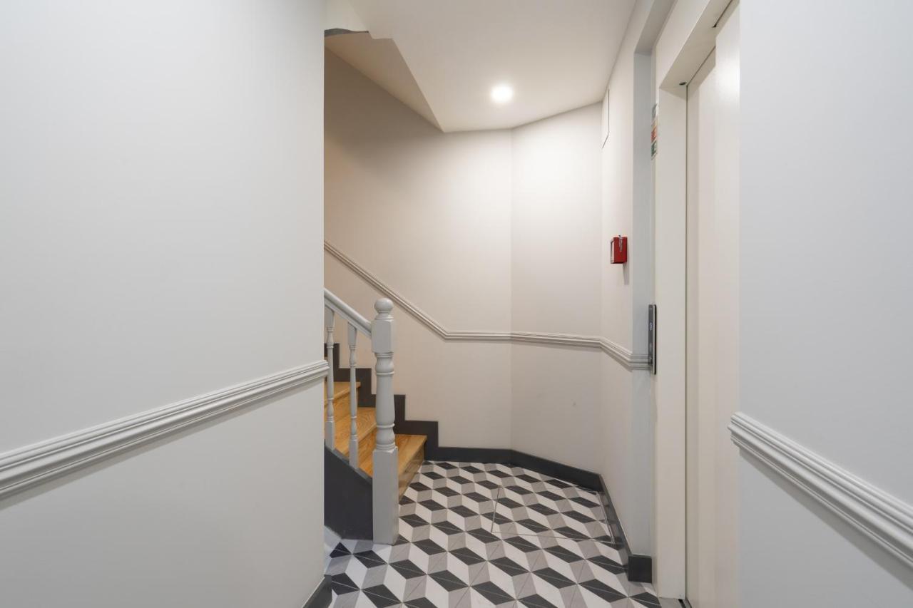 Host Wise - Enchanting Design Flat - Premium Location OOporto Exteriör bild
